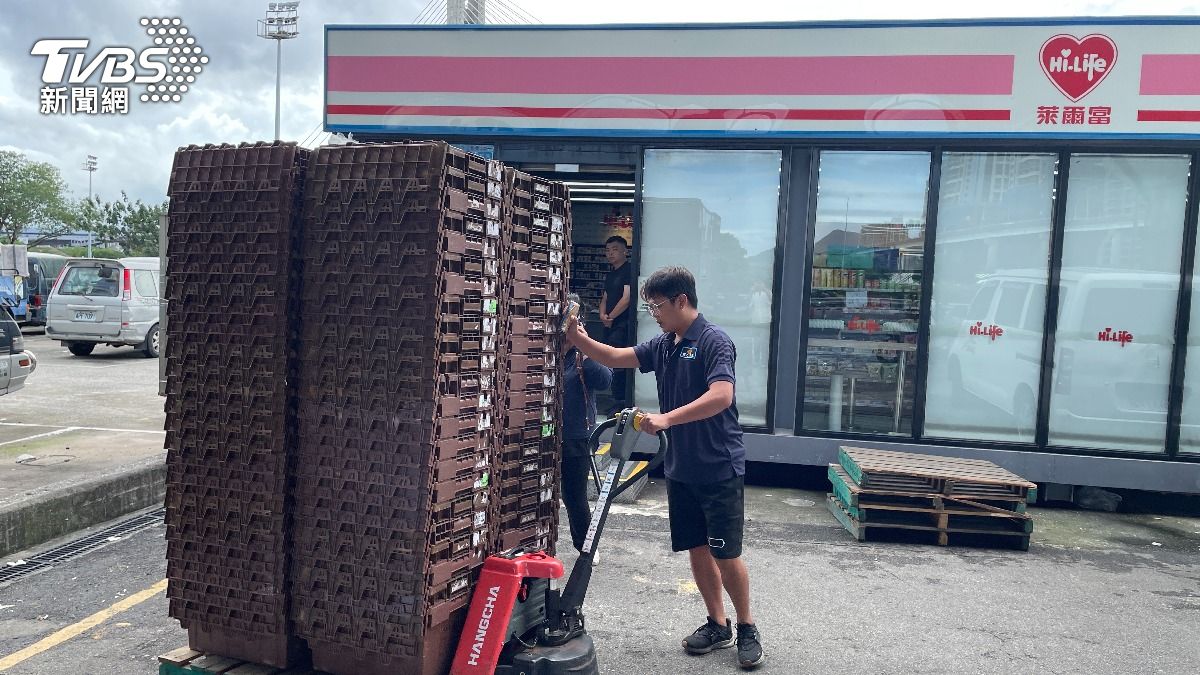 山陀兒逼近!「萊爾富三重美堤店」急撤 下午3點門市完成撤離