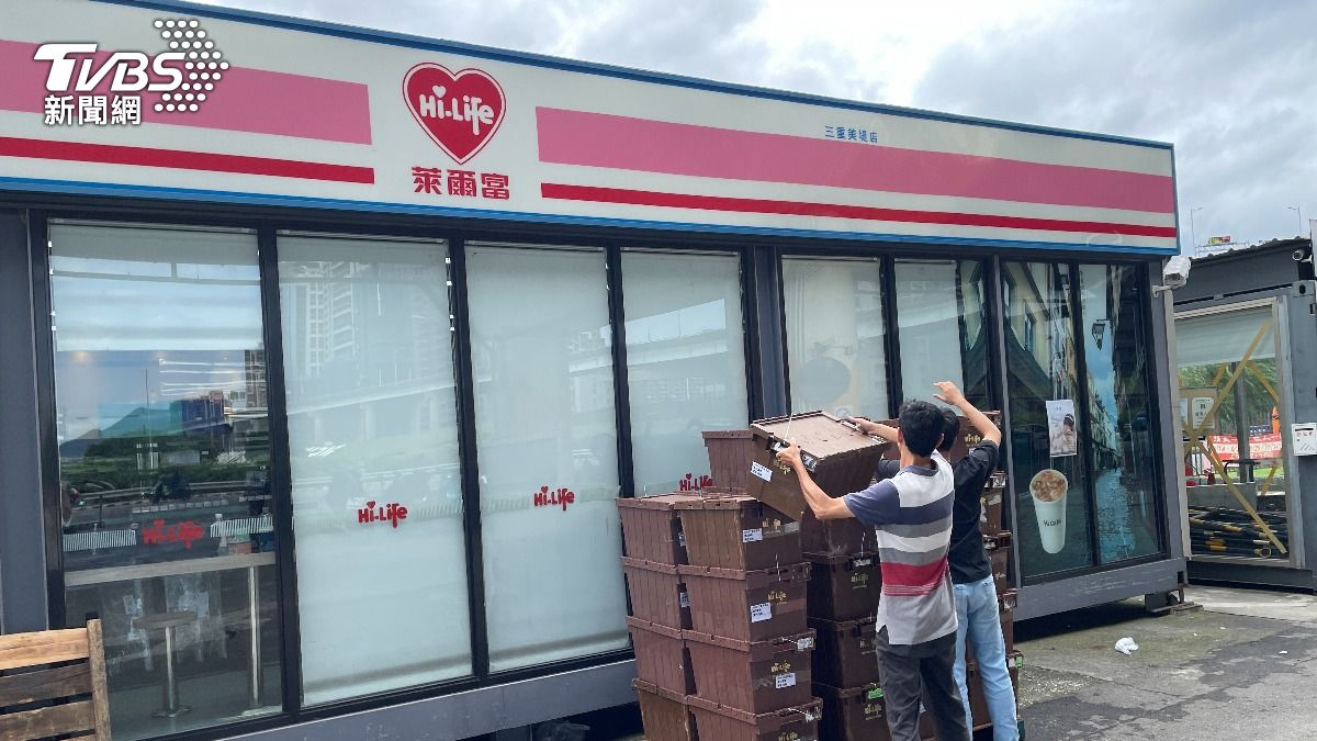 萊爾富下午三點開始進行門市本體撤離。(圖/萊爾富提供)