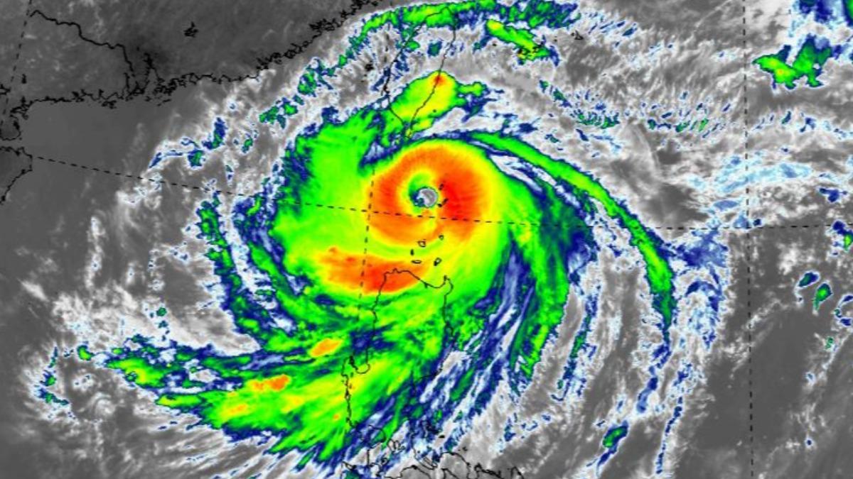 天氣／山陀兒恐「出海重組」！大台北收尾最慘　颱風雨甩起來
