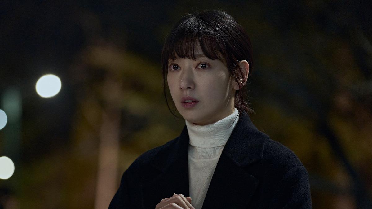 朴信惠私刑詐騙女「枕頭悶臉、逼喝毒藥」　瘋喊：送妳去地獄