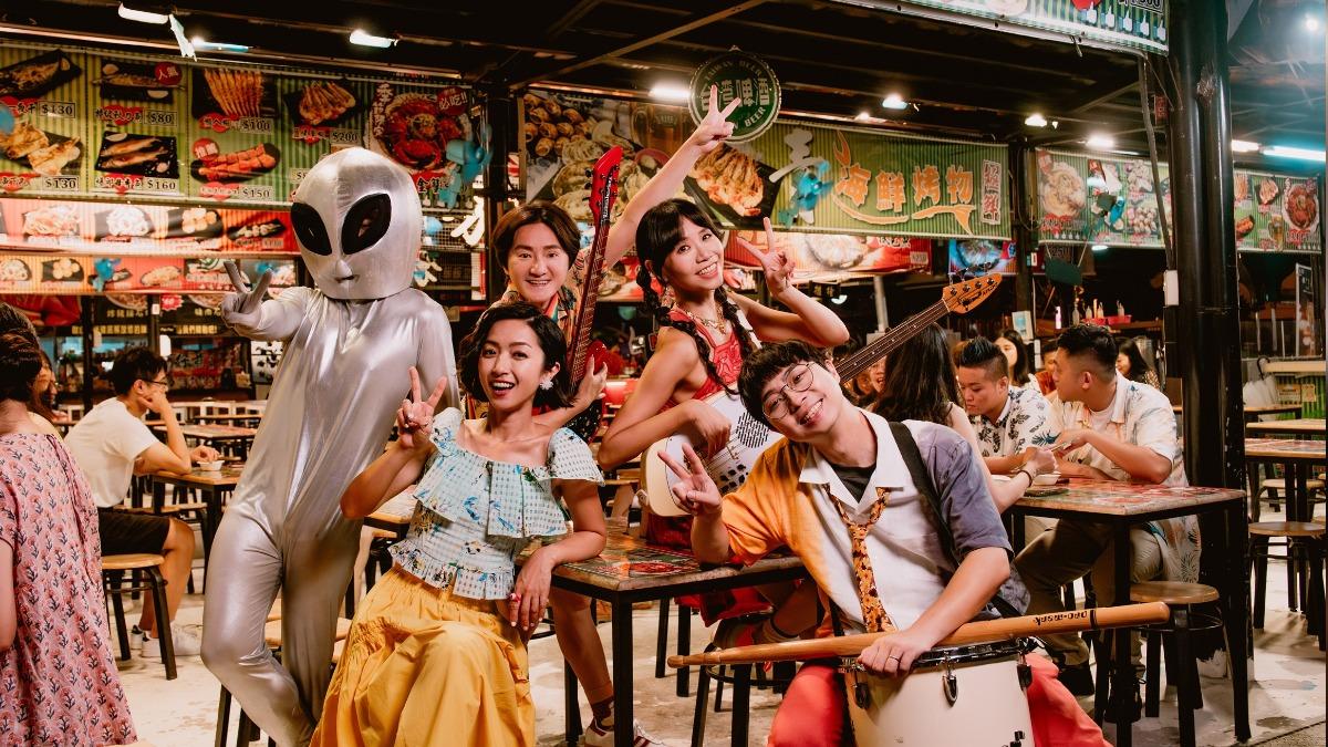 太猛了!男星生日夜市豪買100顆生蠔慶祝 驚人後果曝光