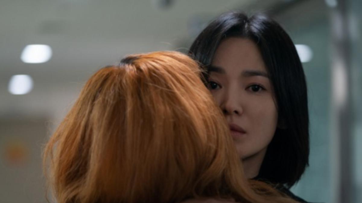 朴志雅在《黑暗榮耀》中對女兒宋慧喬極盡惡毒,兩人精彩對手戲令人印象深刻。(圖/《黑暗榮耀》劇照)