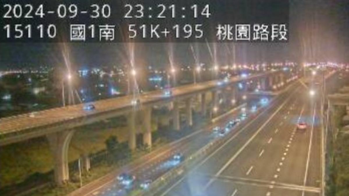 五楊高架驚傳「4車追撞」事故! 1男送醫右腿截肢、1輕傷