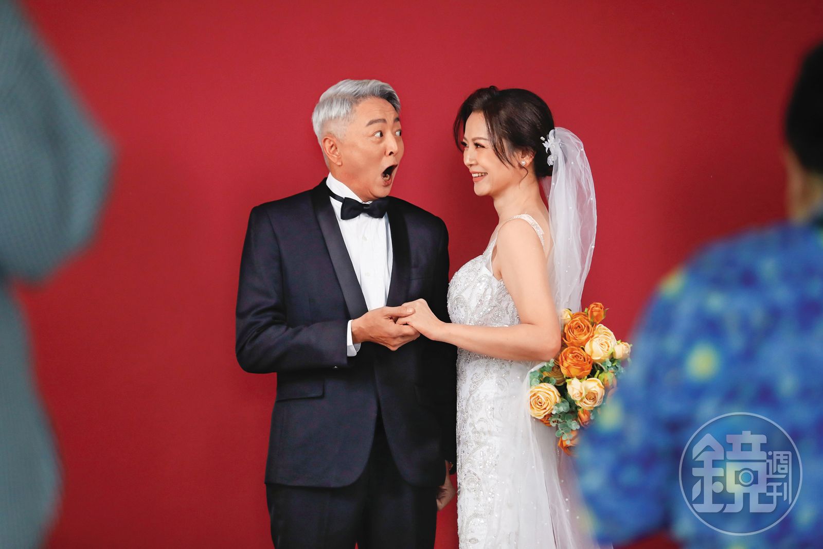 高欣欣（右）拍婚紗照時一直擔心調皮的李國超（左）做鬼臉。（圖／鏡週刊）
