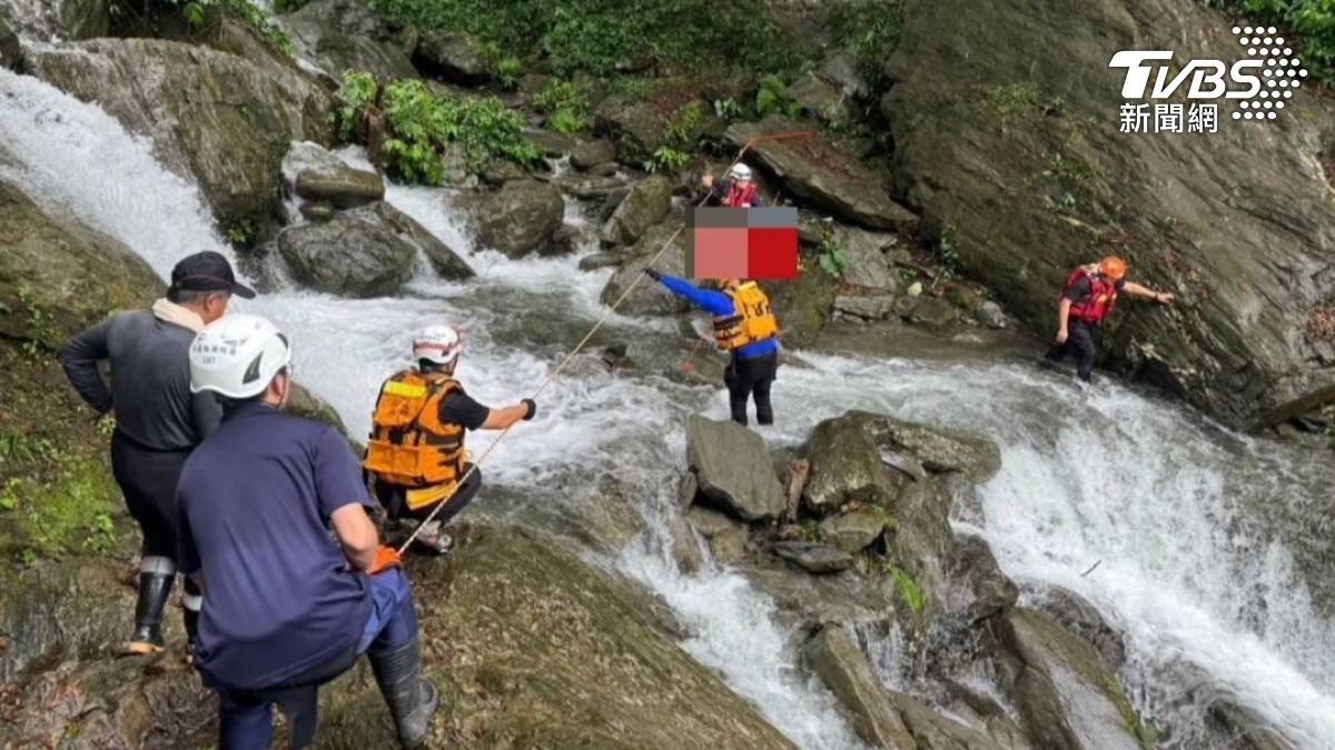 颱風溪河暴漲!花蓮瓦拉米步道3人受困 警消救援