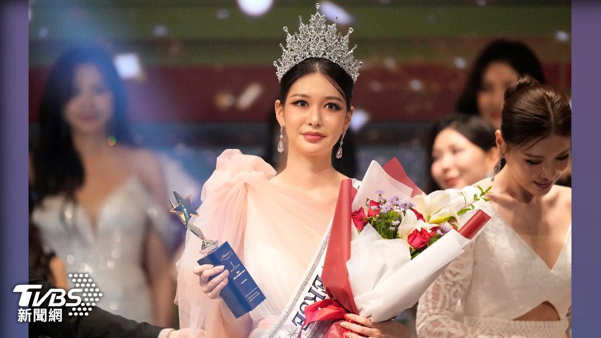 南韓2024環球小姐后冠得主,22歲時尚管理學生Han Ariel。(圖/達志影像美聯社)