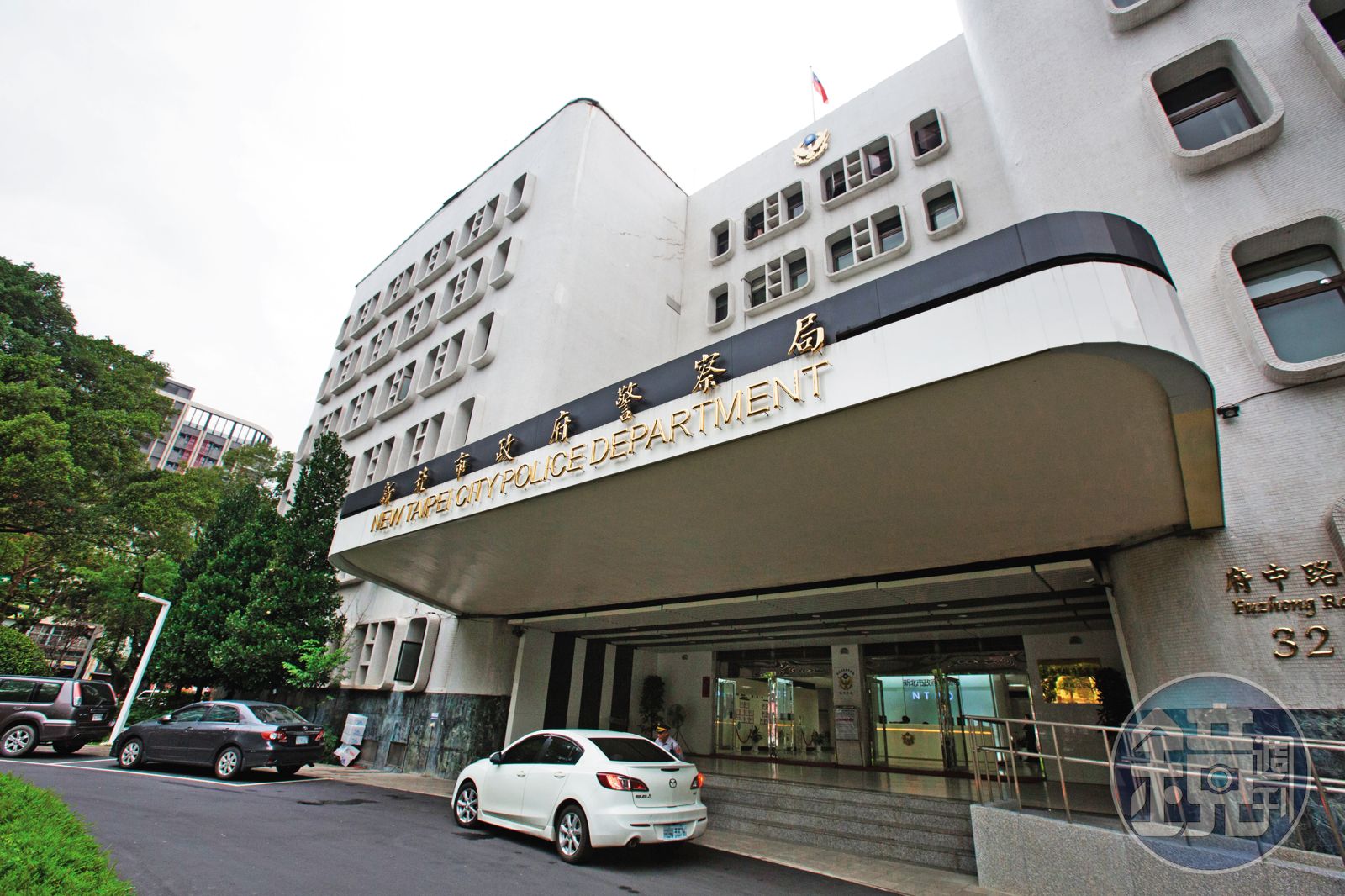 除了台電之外,袁妻新成立的同心協力公司,也拿下新北市警局、自來水公司等單位的清潔勞務標案。(圖/讀者提供)
