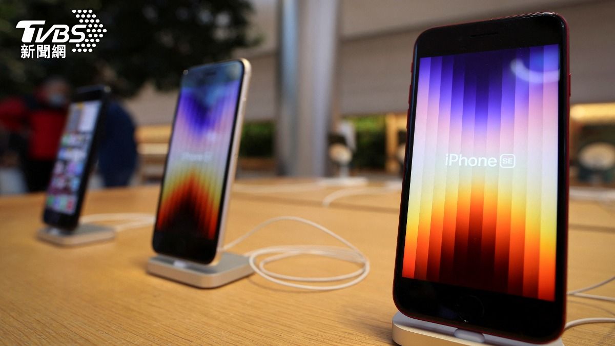 現在SE外觀接近iPhone 8。(圖/達志影像路透社)