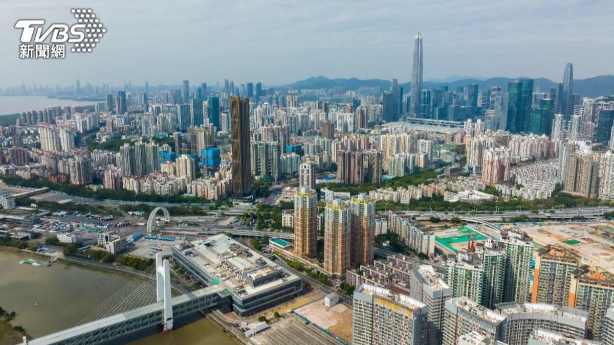 港股大升1000點!恒指站上22000點 理想汽車、京東齊狂飆