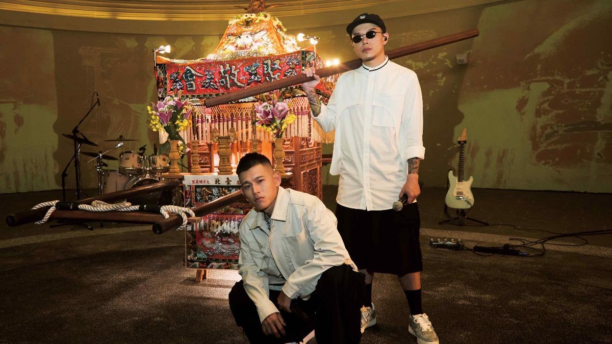 不只金龍團助陣！草屯囝仔出動媽祖百萬神轎　感動喊：像打生死搏鬥