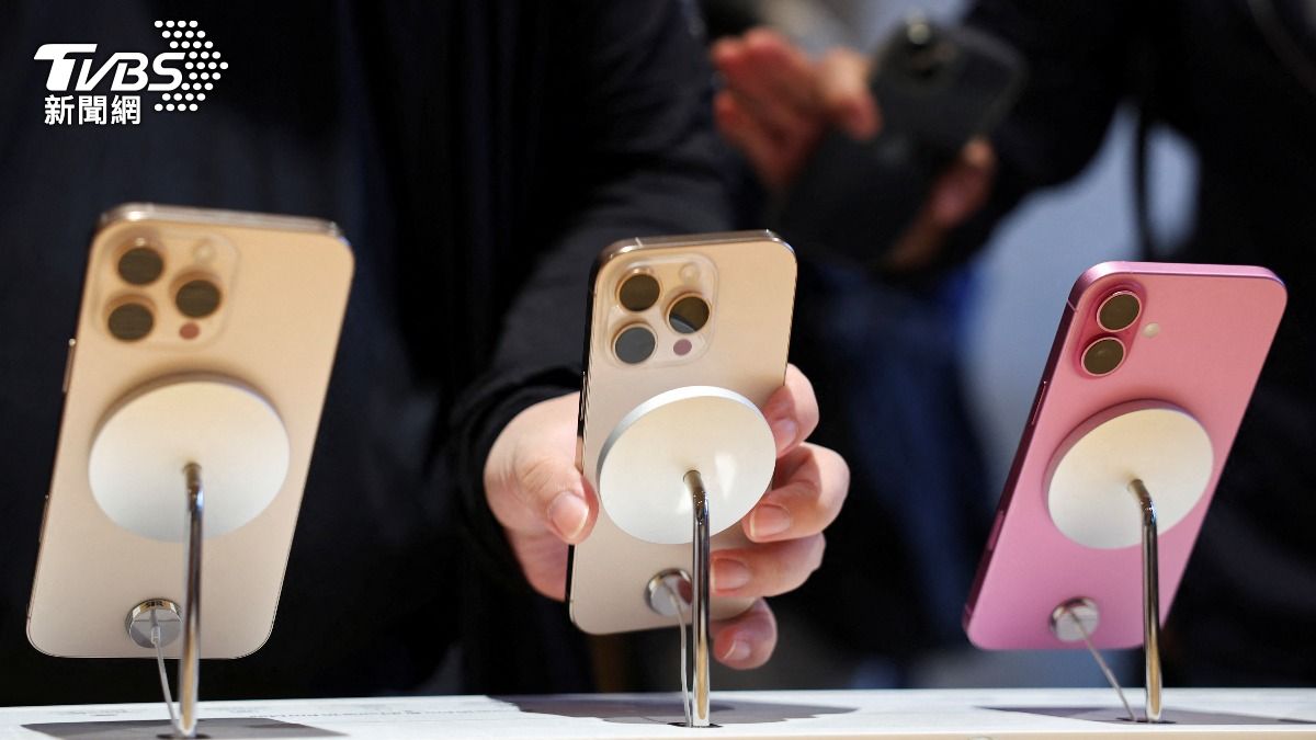 不想換iPhone 17了?果粉點名「超級神機」:能撐很久