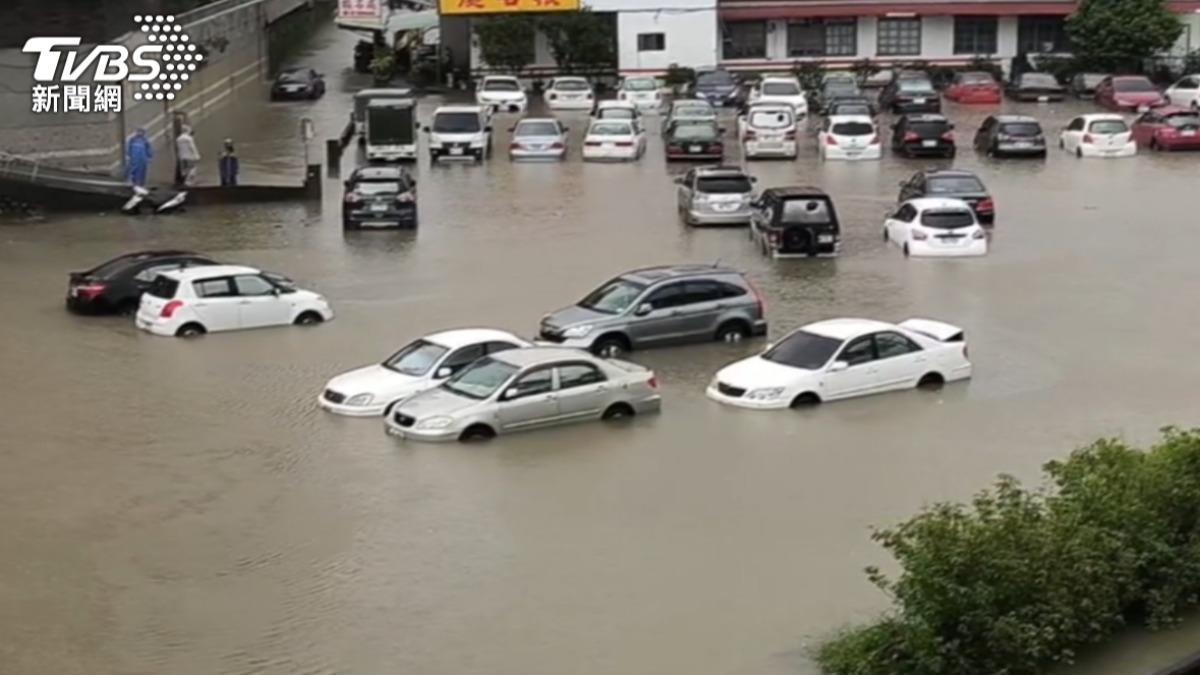 山陀兒強襲...高雄人憂「新車慘泡水」！在地人推2地：沒淹過