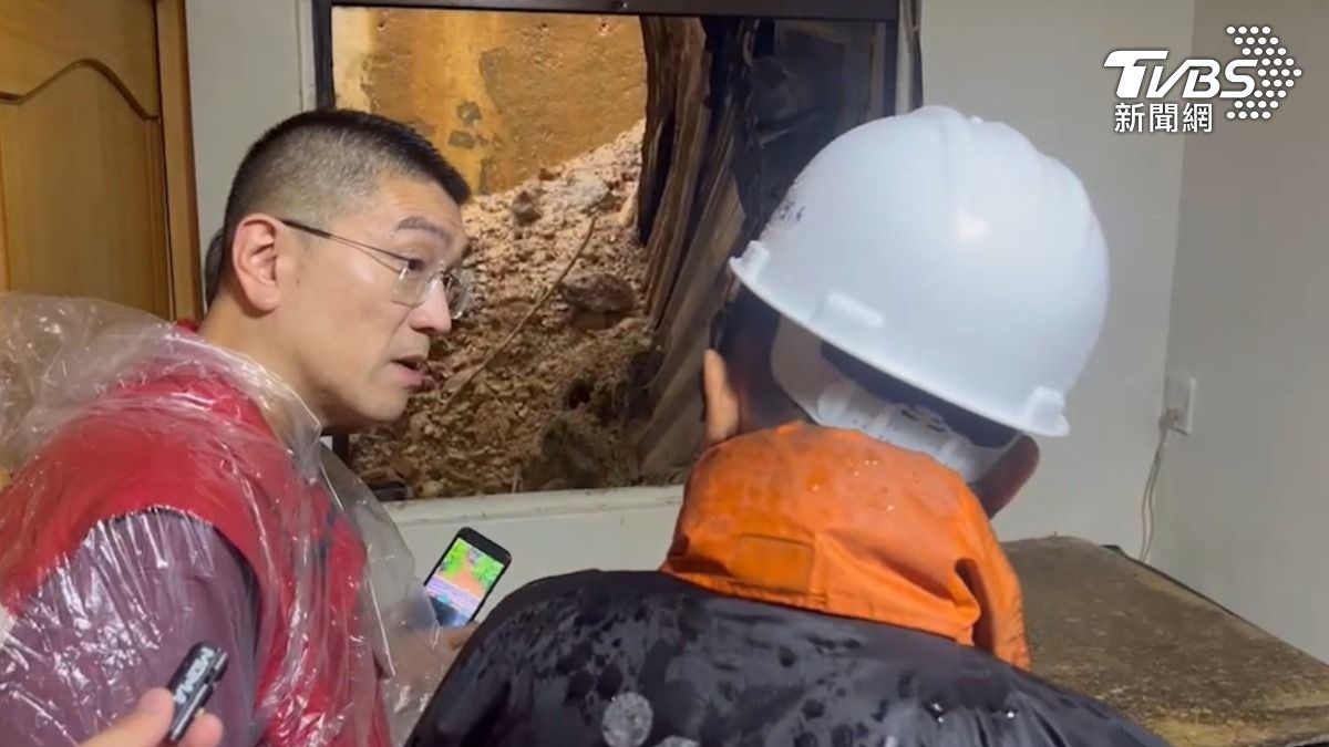 基隆現淹水、土石流 謝國樑颱風天忙翻!示警超大豪雨要來了