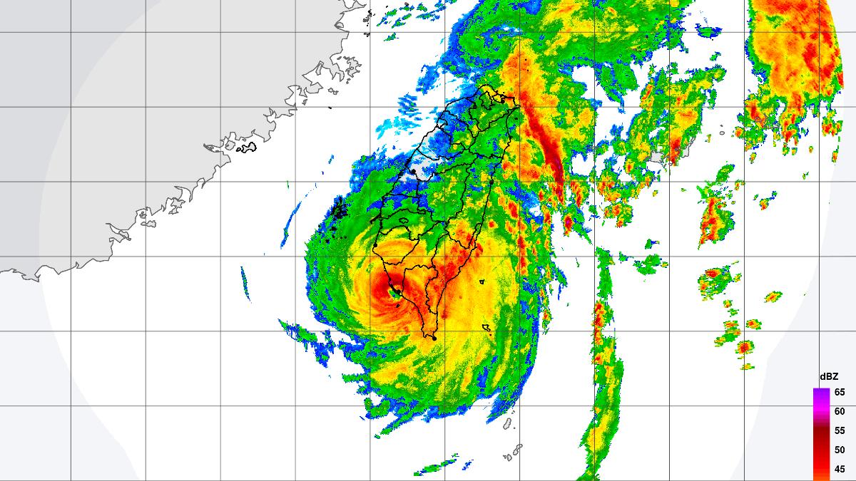 天氣/山陀兒颱風登陸了!12:40高雄市小港區登陸