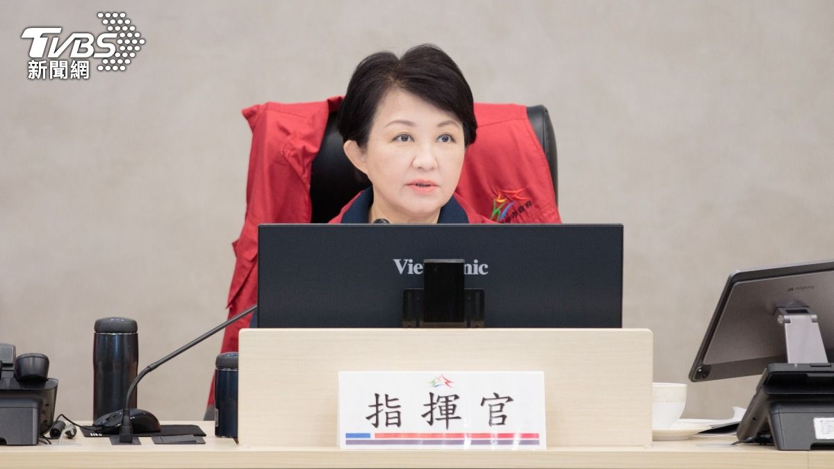 盧秀燕呼籲市民「不要以為風雨小,就隨意外出」。(圖/台中市政府提供)