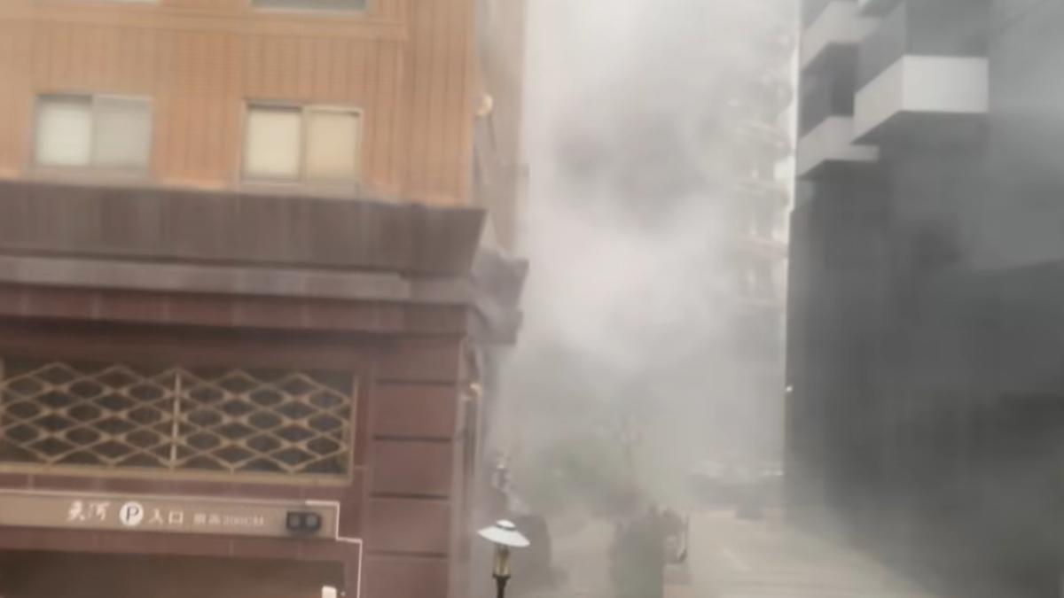 山陀兒襲擊高雄!愛河旁驚見「小龍捲風」 住戶崩潰:窗戶快破了