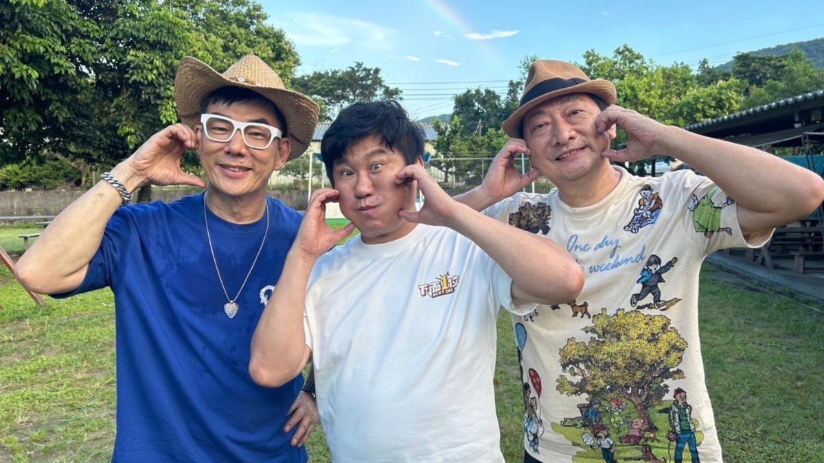 幫胡瓜擋酒出事! 九孔醉倒被丟進40度溫泉「半身燙紅」