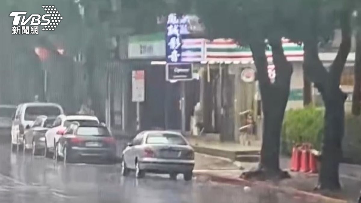 北市驚傳隨機傷人！他遭割頸「撕裂濺血」　秒軟倒重傷送醫