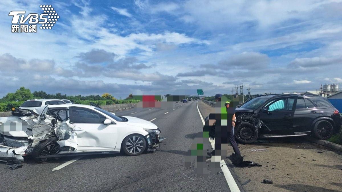 國1西螺段上午發生死亡車禍。（圖／TVBS）