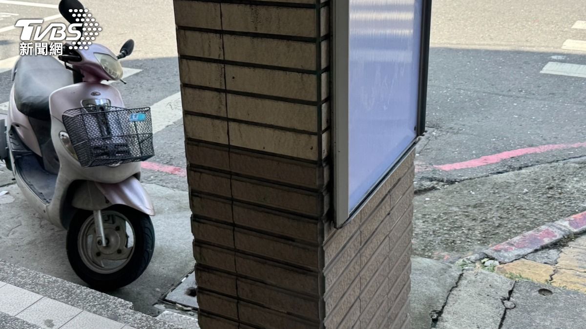實際抵達現場,已沒有蟑螂的身影。(圖/陳佳宜攝)