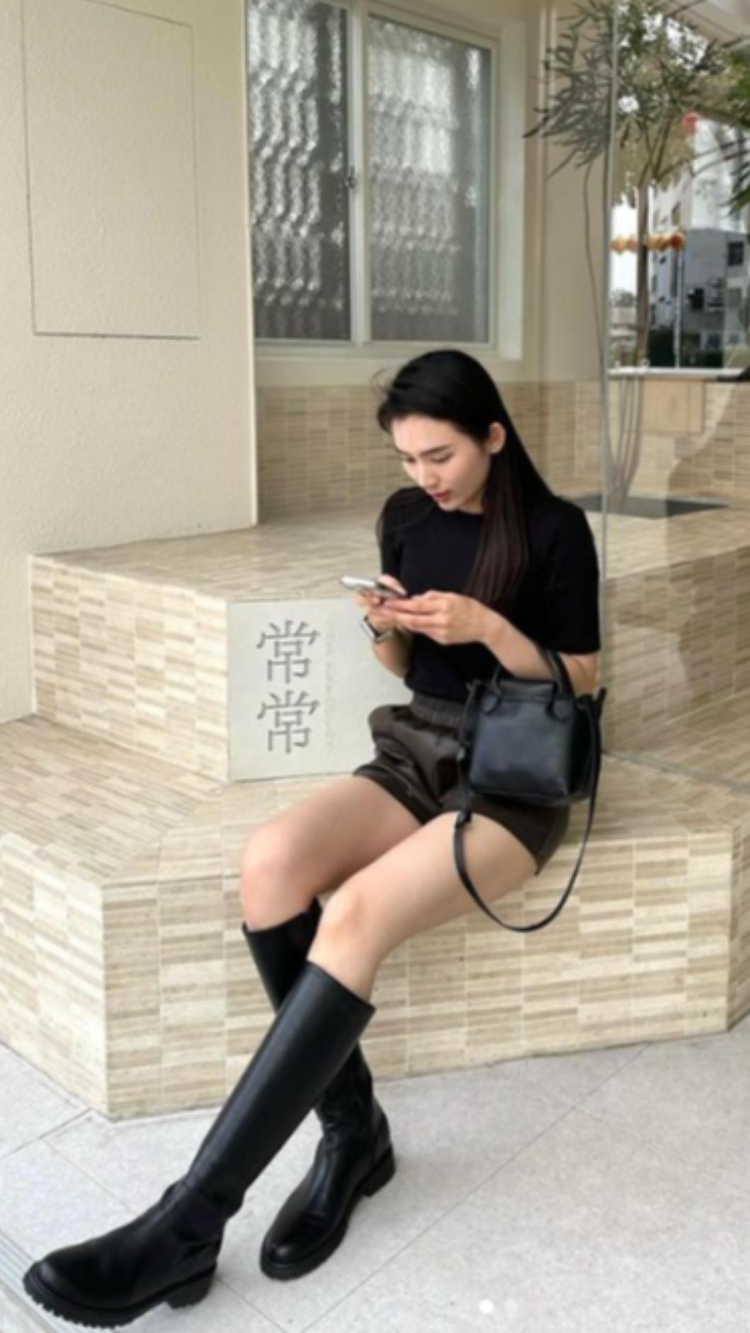 超仙女店員的ig也被網友翻出。(圖/翻攝自ig)