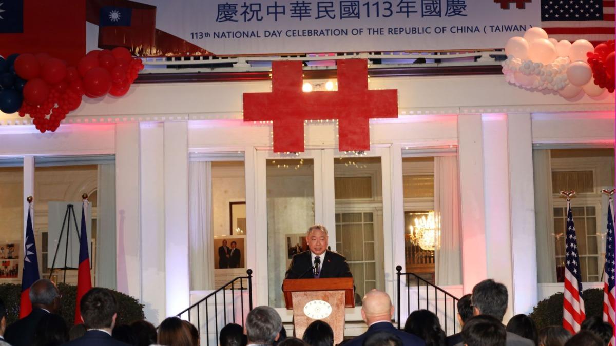 賀雙十國慶!美國華府高掛「中華民國國旗」 80個友台議案通過