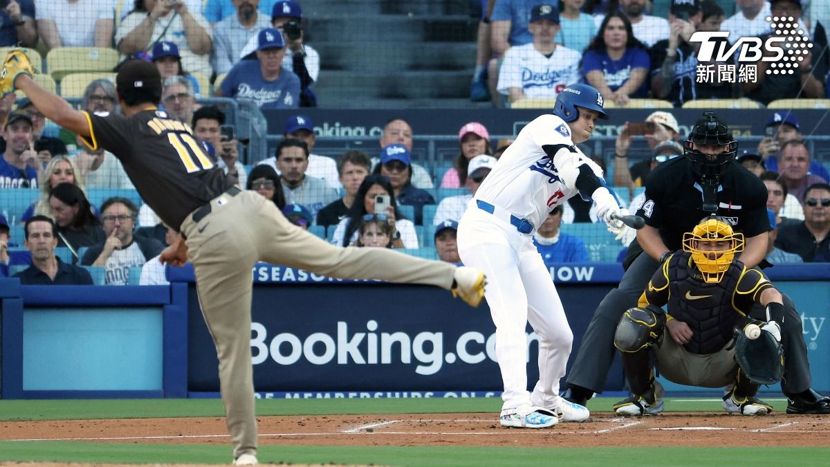 大谷翔平擔任一棒指定打擊,面對教士隊投手達比修有。(圖/達志影像路透社)