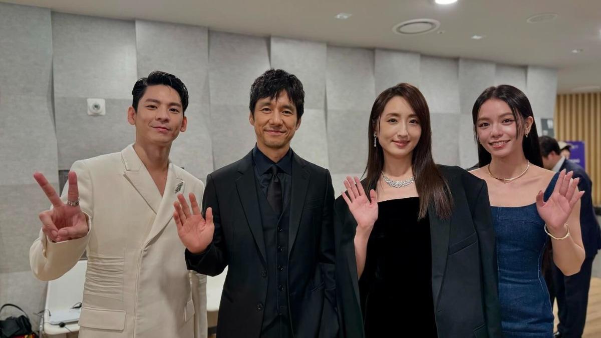 日本影帝西島秀俊與林柏宏、柯佳嬿、宋芸樺留下合影。(圖/台北電影節提供)