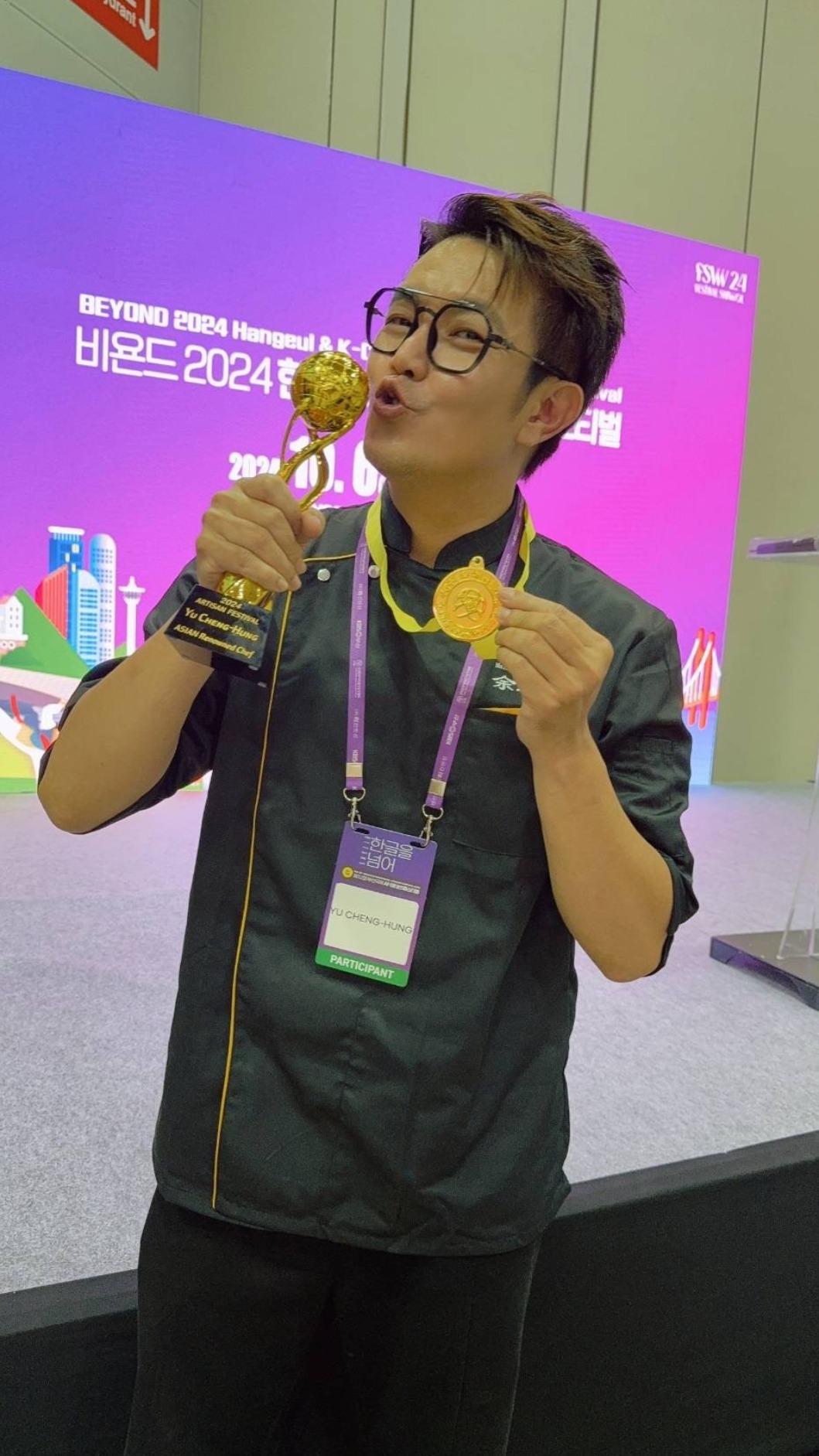 余政鴻將麻辣滷味發揚國際。(圖/民視提供)
