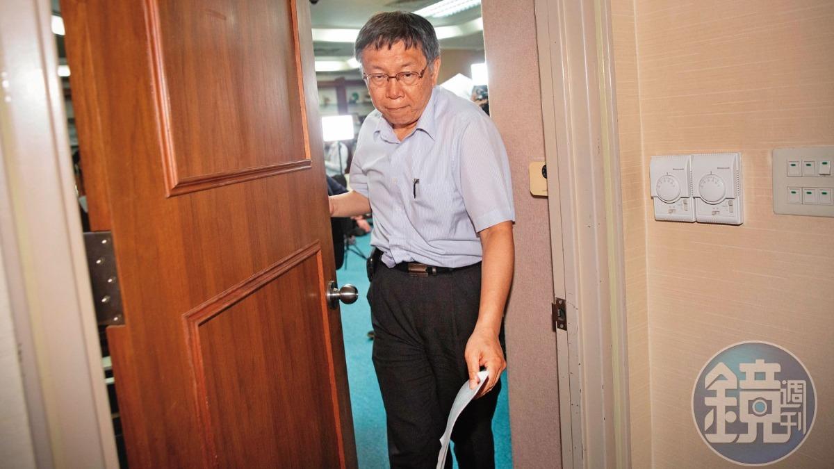 朱亞虎認罪供出祕辛!柯文哲「急令貼身帳房出境」:把錢保護好