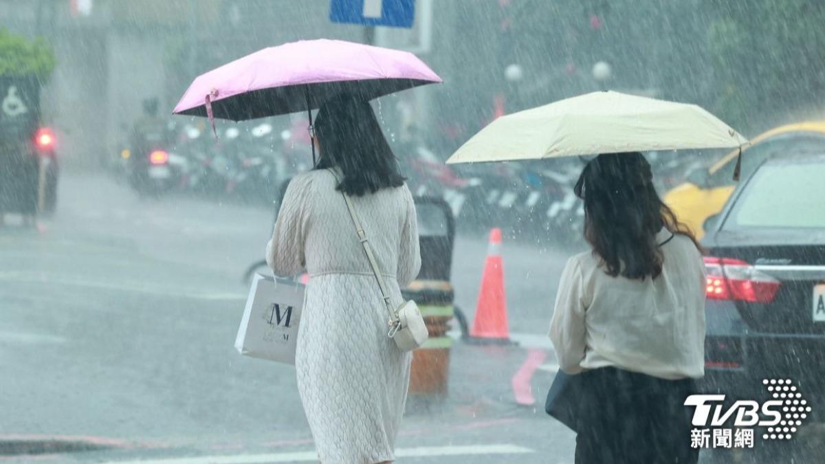 天氣/雨彈升級!東北季風水氣增宜蘭留意大豪雨 北部4縣市警戒
