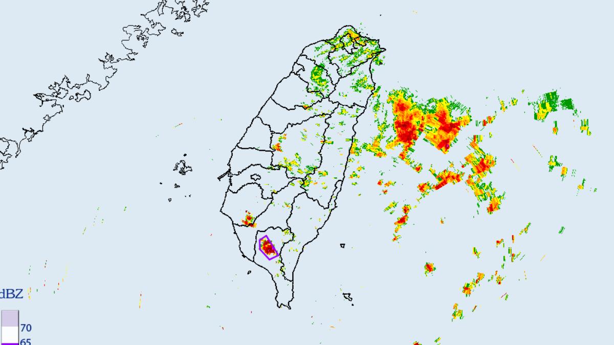 天氣/國家警報響!大雷雨狂轟南台灣 留意劇烈降雨、打雷