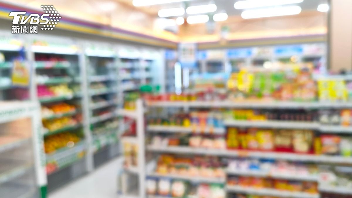 買可樂臭罵店員15秒!莽男一句「大箍查某」挨告 判拘50天