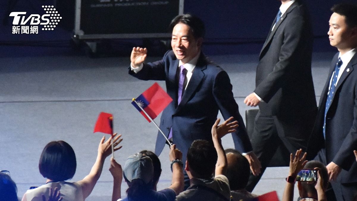 賴清德拋祖國論!他曬圖曝「藍綠1變化」:國民黨神主牌被搶了