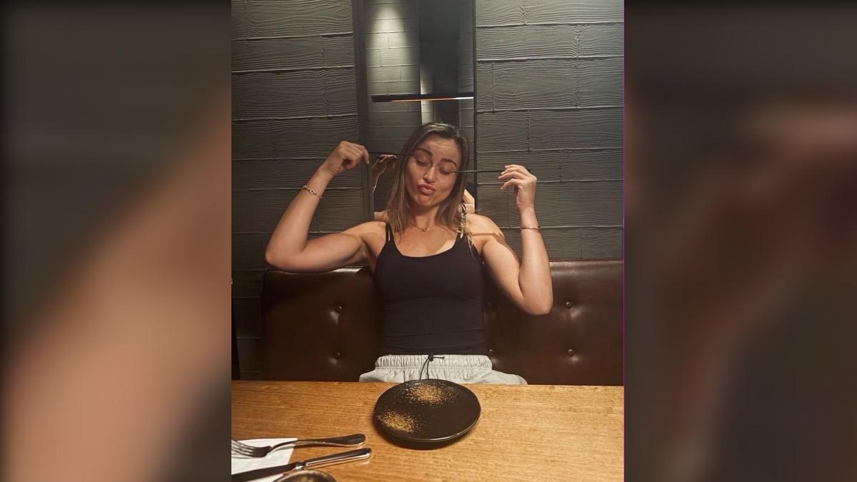 拿筷子擺拍挨轟歧視亞洲人　西班牙網球女將稱腸胃不適退中國賽事