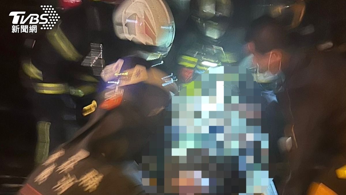 雲林麥寮民宅火警!濃煙破窗猛竄 42歲婦「昏迷倒臥火場」
