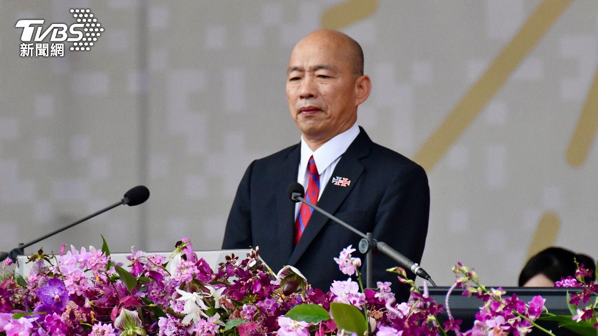 國慶政治學!韓國瑜「青天白日滿地紅」穿搭 阿扁綠色領帶現身