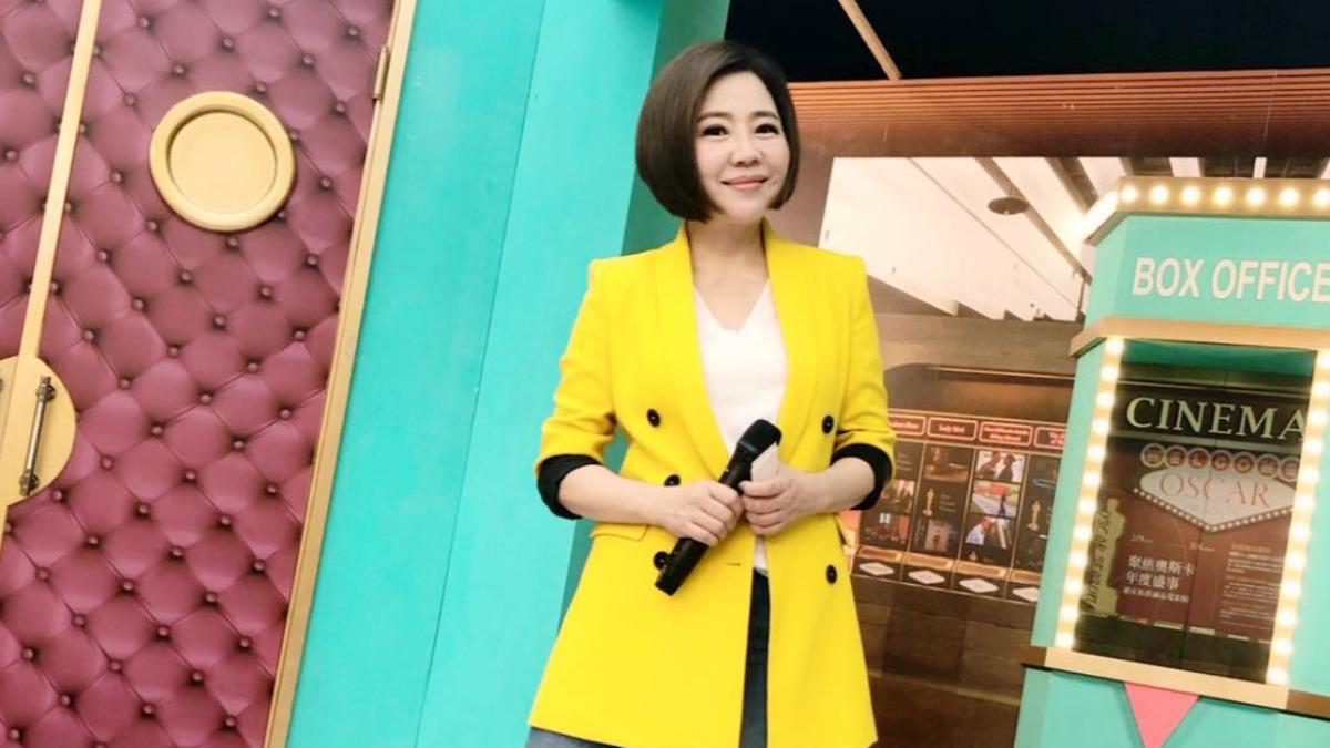 于美人曾在臉書透露左腎共有108顆石頭,數量相當驚人。(圖/翻攝自于美人臉書)