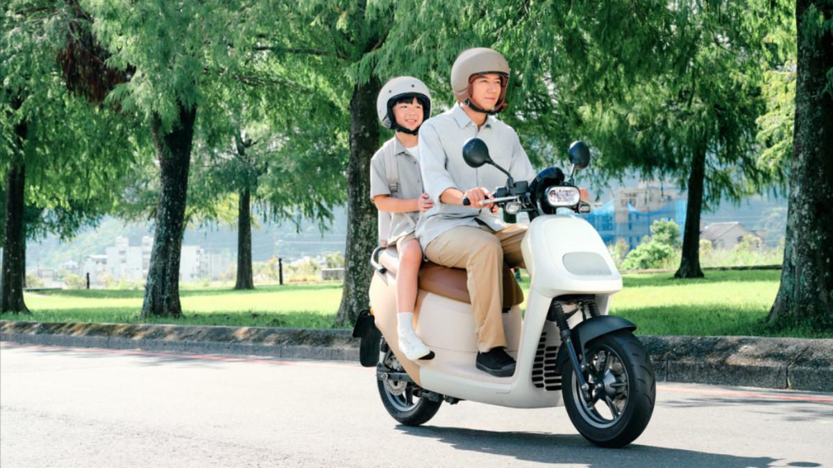 Viva XL ME 長81公分的坐墊更帶來良好的雙載舒適度。(圖/Gogoro提供)