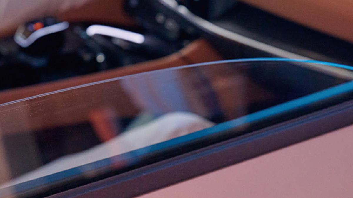 車窗的雙層玻璃也充滿細節。(圖/Nissan提供)