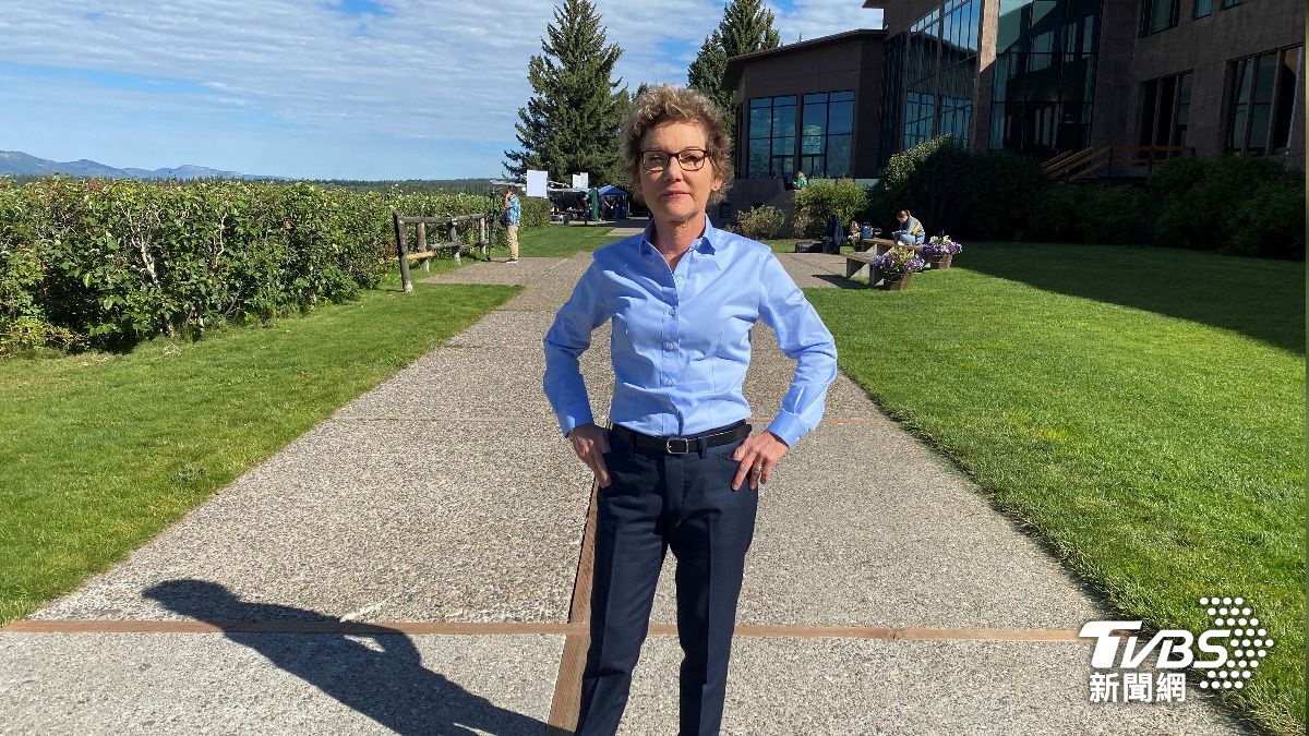 舊金山聯邦準備銀行總裁戴利（Mary Daly）今天表示，她支持9月時的較大幅度降息以「重新校準」貨幣政策。(圖／達志影像路透社)