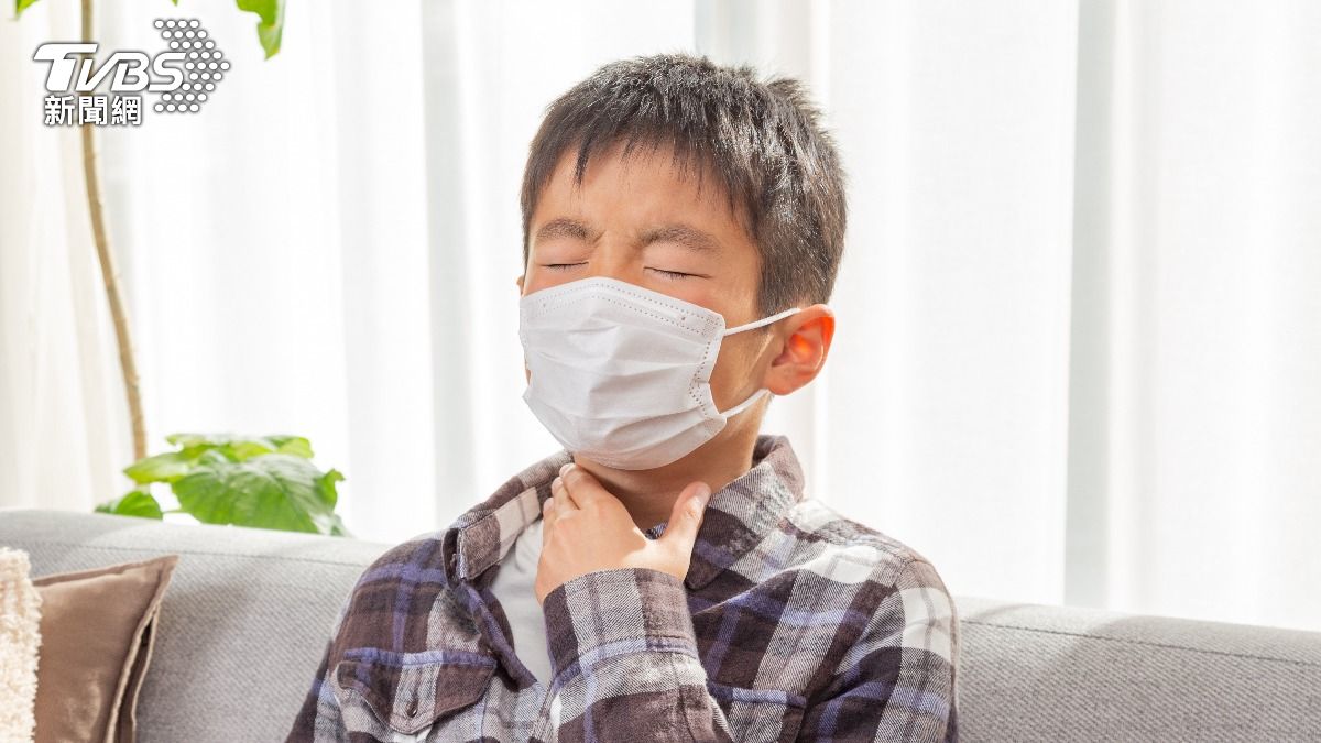 身體狀況「看痰液」就知道!醫解析6顏色象徵 有血絲小心是肺癌