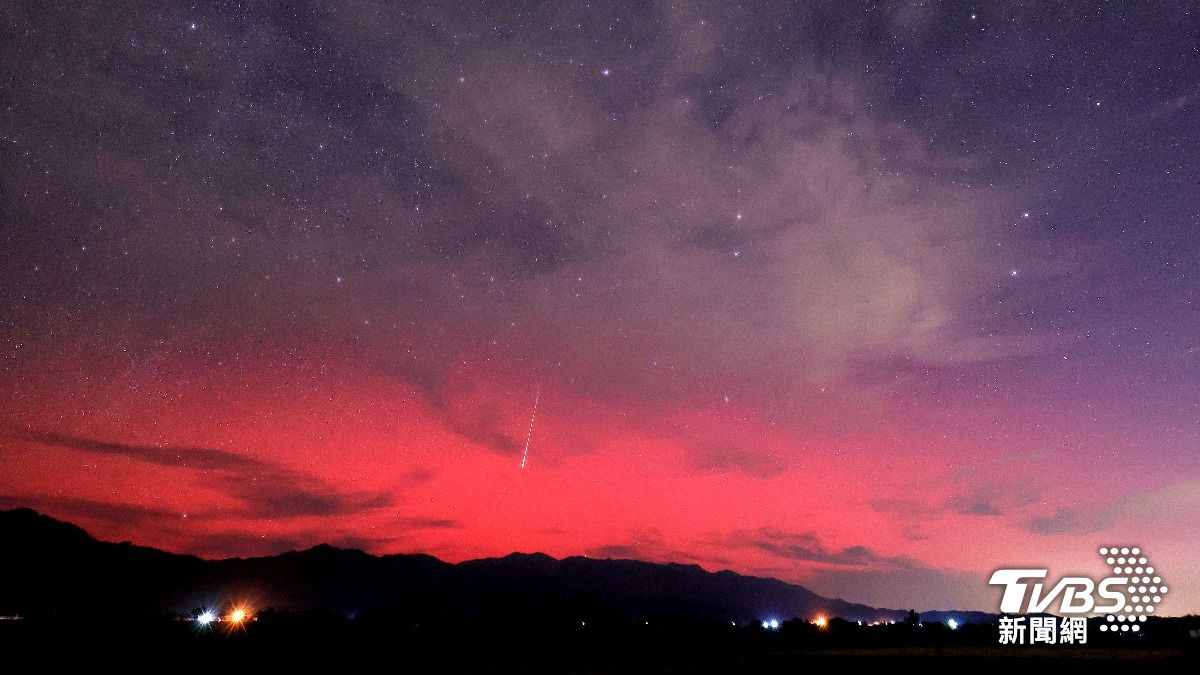 日本北海道出現粉紫天空。（圖／達志影像美聯社）