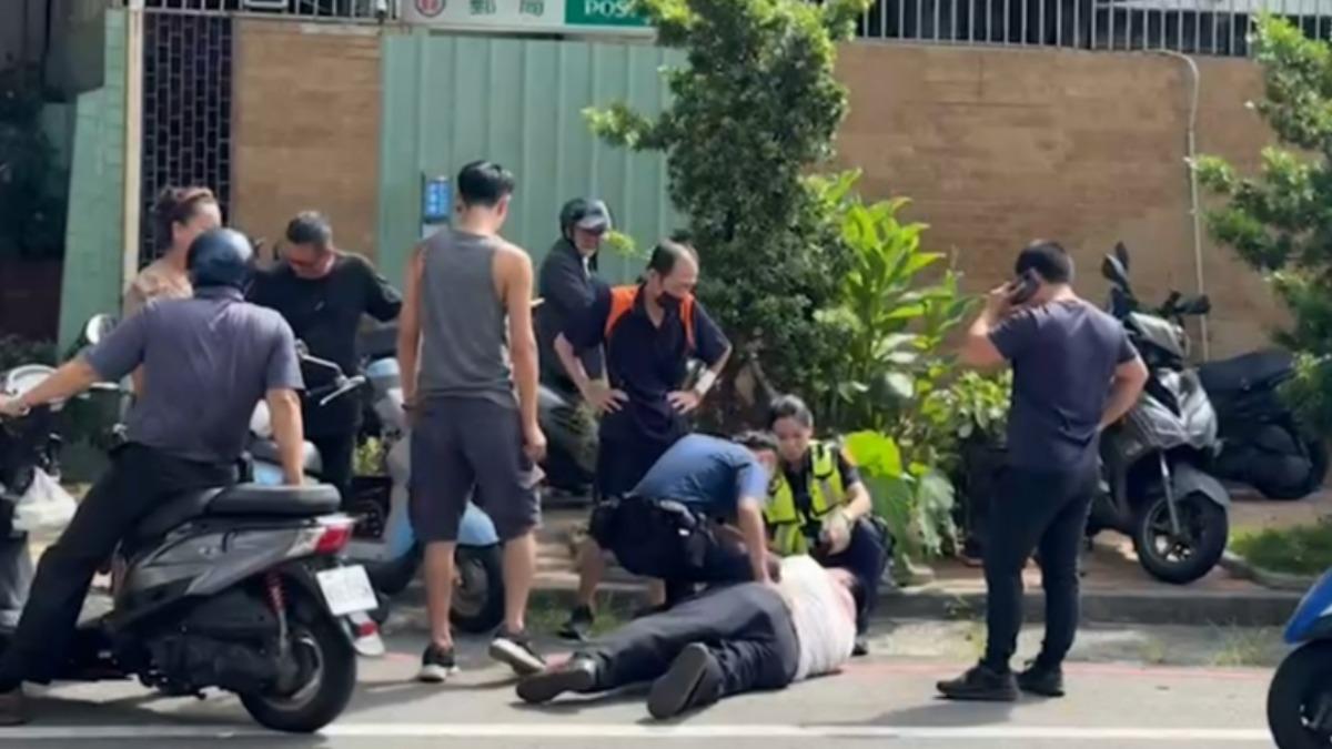 粗心老闆忙收攤!台中賊摸走11萬 熱心鄰居衝上壓在地