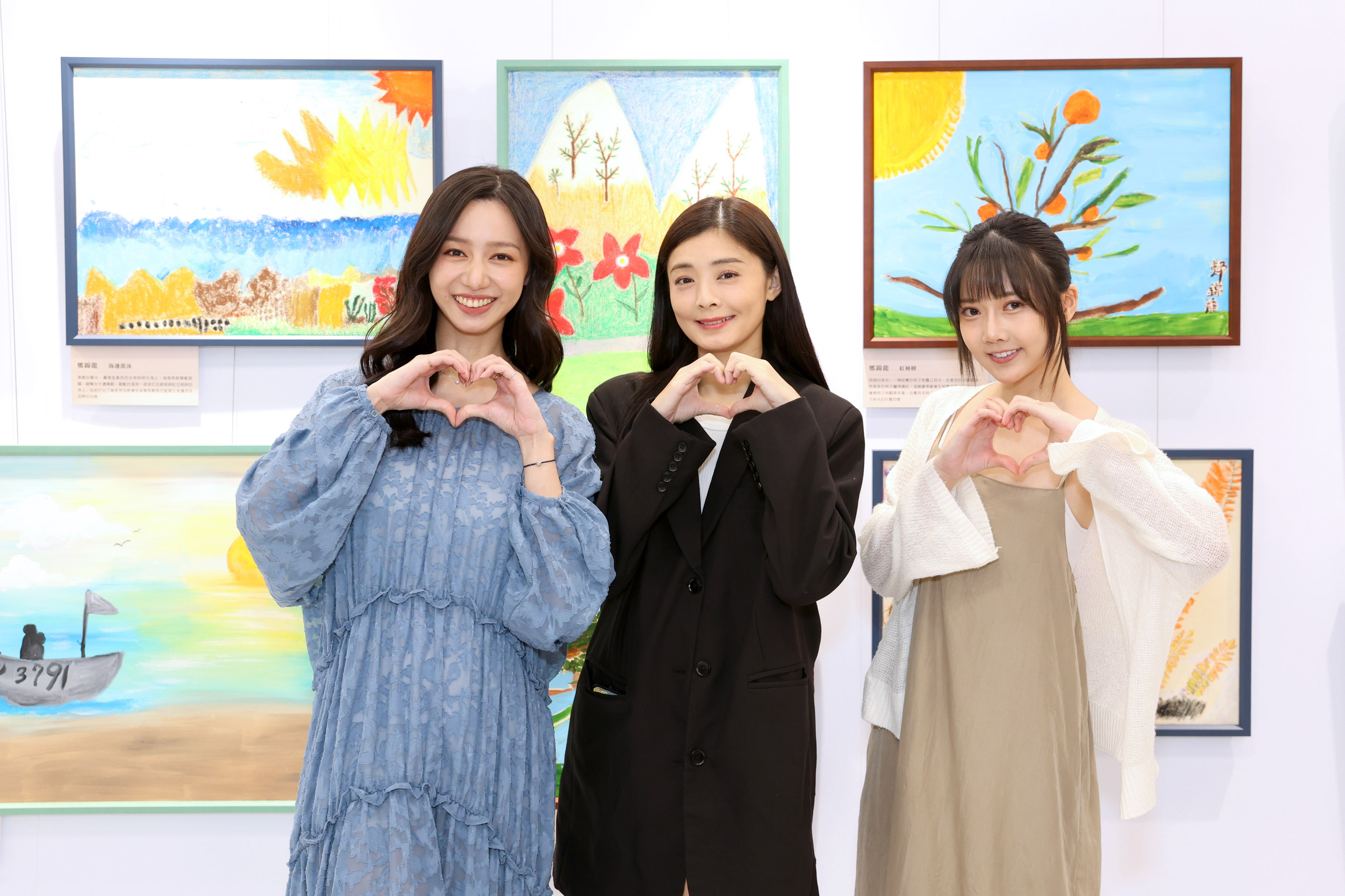 夏如芝揪美女師妹送暖　伴失智嬤作畫「背後故事」藏洋蔥