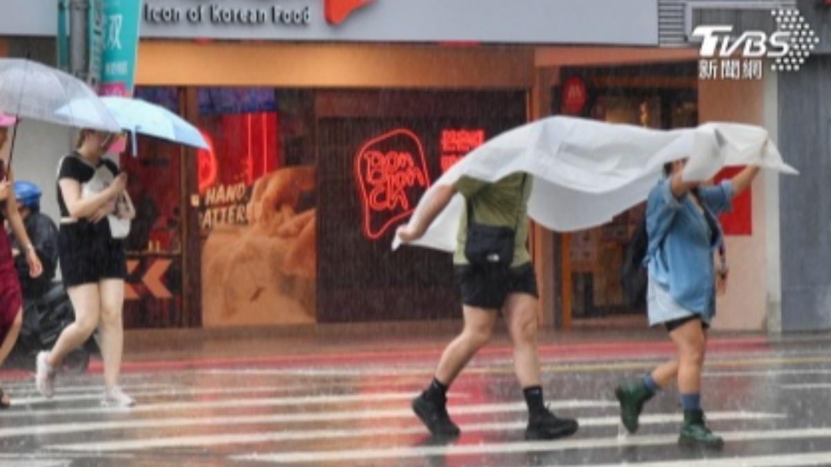 天氣/國家警報響!對流發展旺盛「4縣市大雨特報」 下到晚上