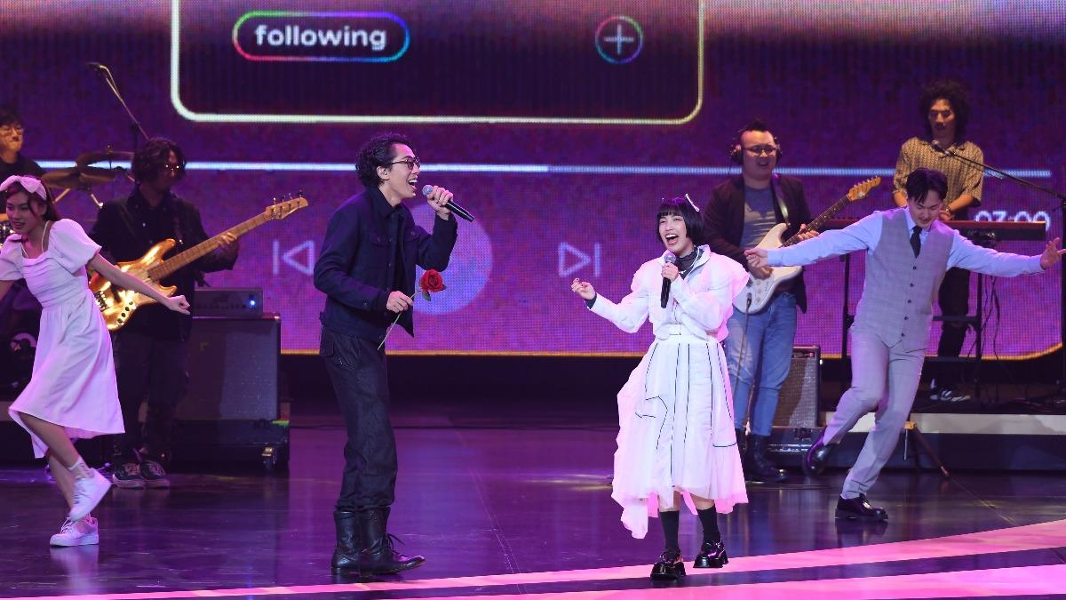 廣播金鐘59/馬念先表演凸槌尷尬笑場 女星Rap忘詞糗大了