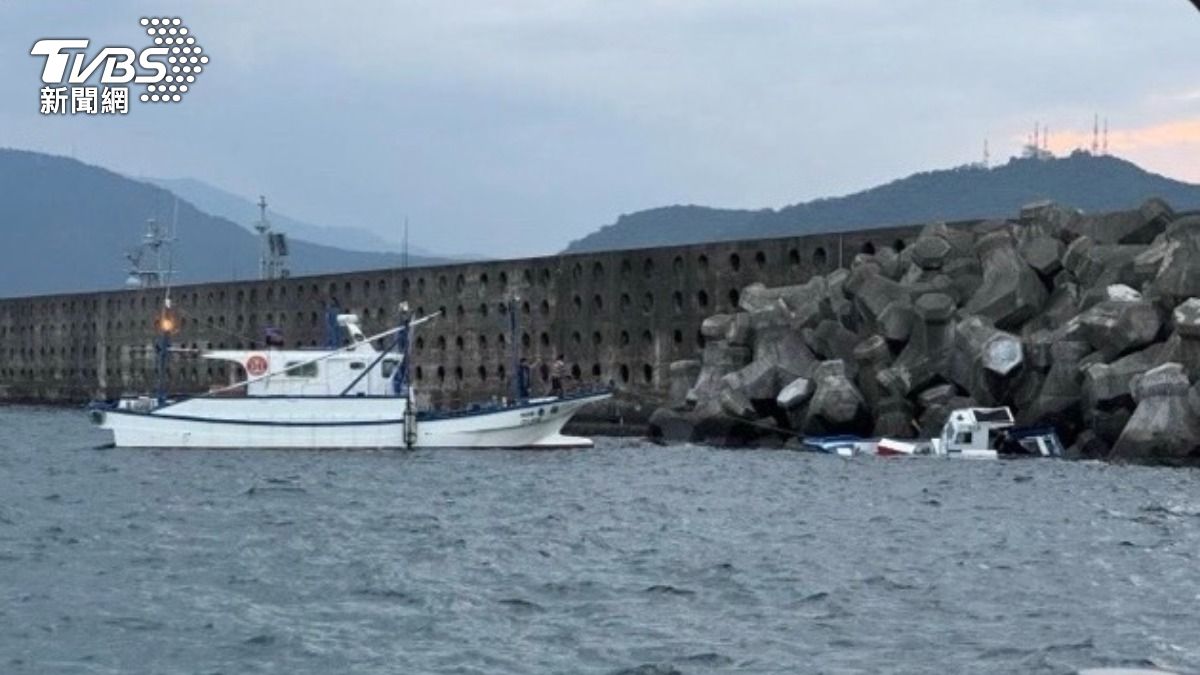 宜蘭漁船詭異滯留!船長疑落海下落不明 海巡急搜索