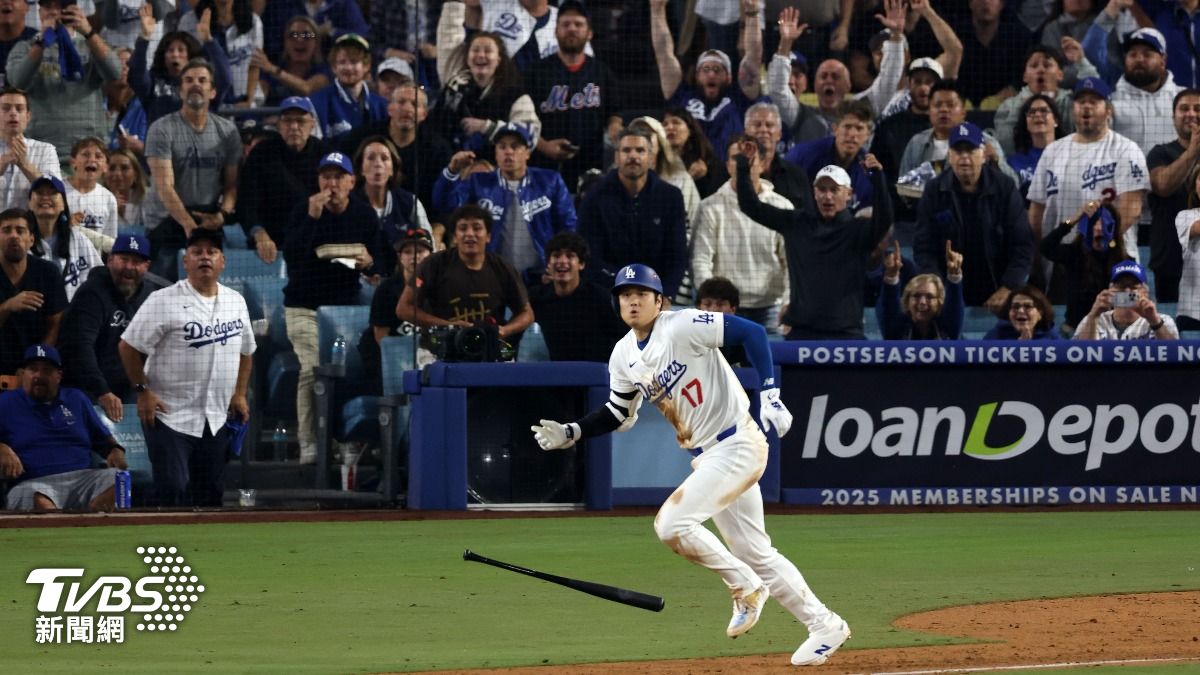 大谷翔平生涯首次打大聯盟季後賽,吸引全球棒球迷關注。(圖/達志影像路透社)