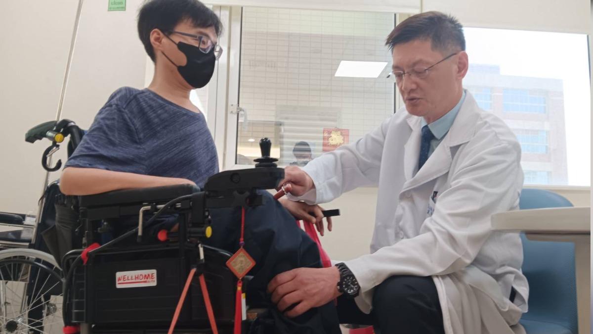 突無力行走！男花35年看遍全台找嘸因　1萬7分之1罕病作祟